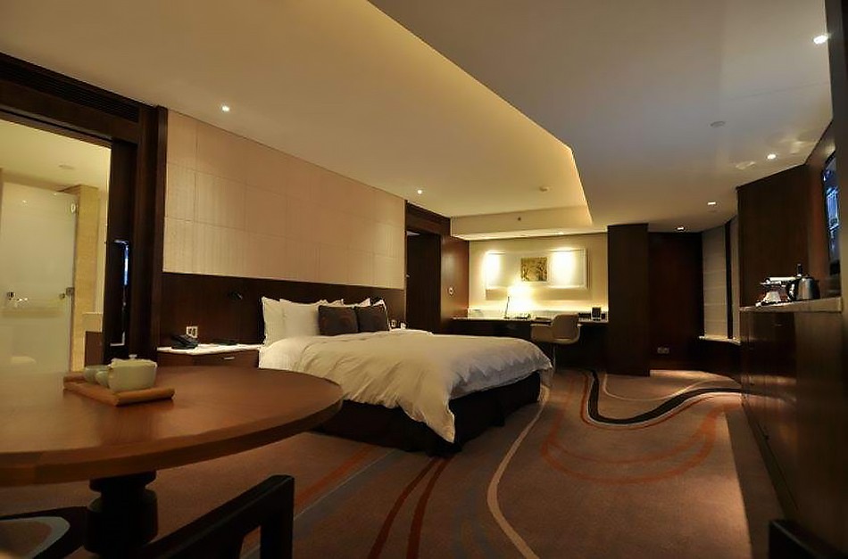 1588044232357565.jpg 廣州白(bái)天鵝賓館1.jpg