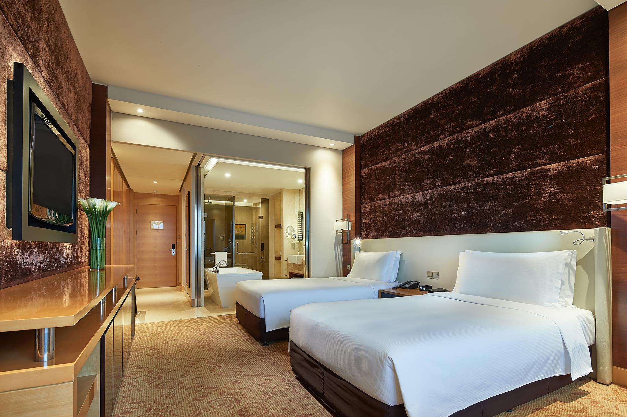 1588046729881807.jpg 上(shàng)海(hǎi)希爾頓酒店(diàn).jpg